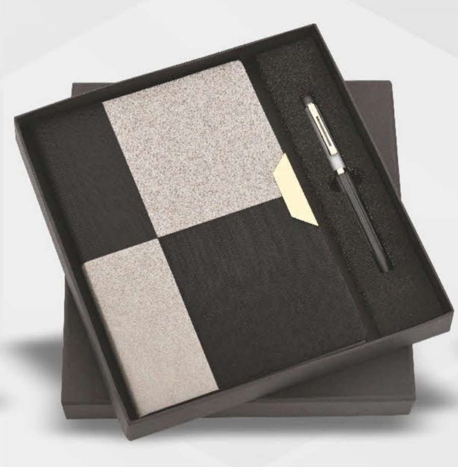 BLACK BLOCKS DIARY WITH PEN KRT 15