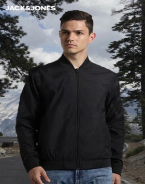 jack and jones jacket color black