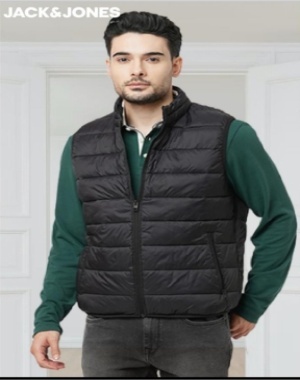 jack and jones jacket color in black