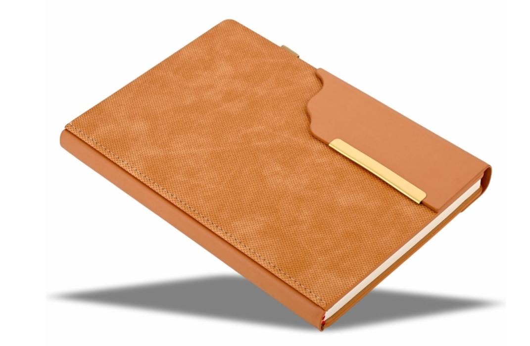NOTEBOOK WITH MAGNETIC LOCK KRTD 4